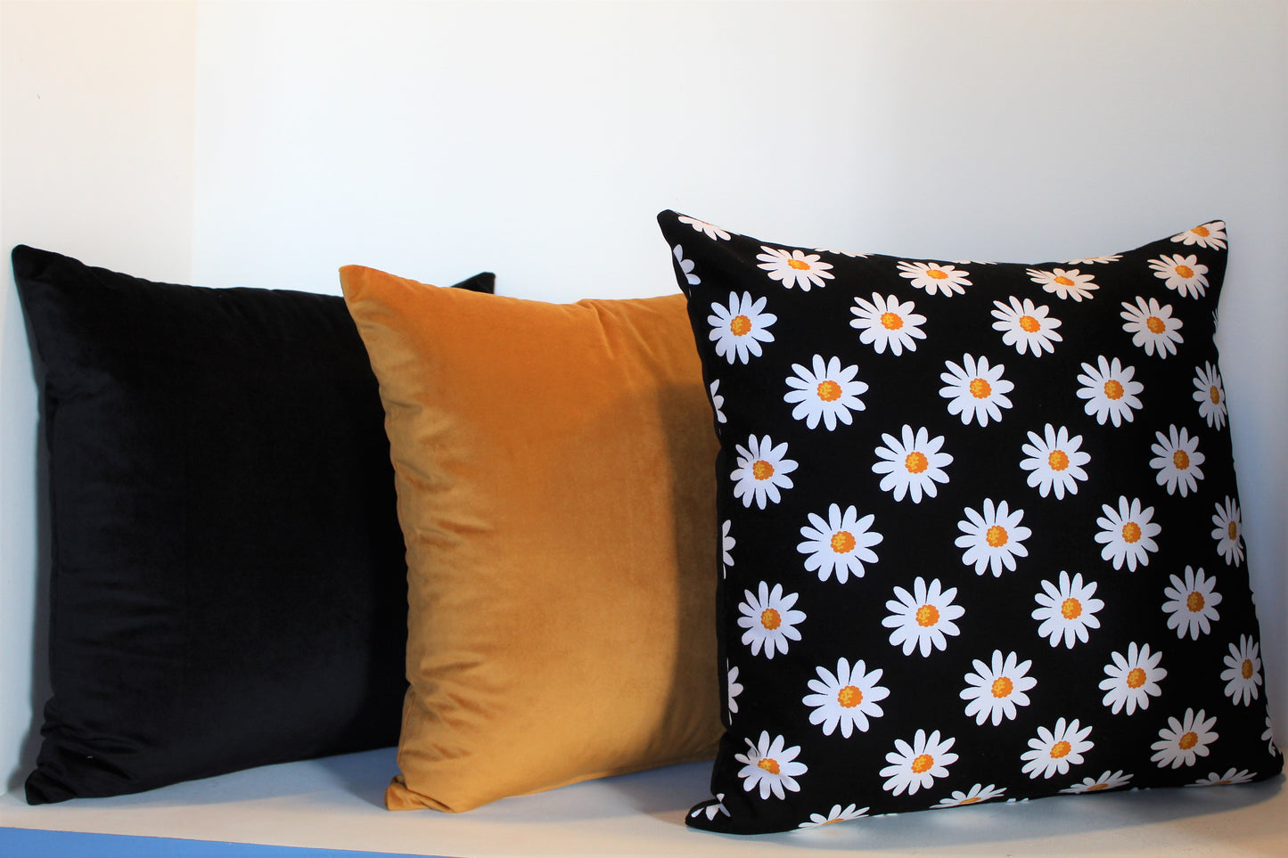 Midnight Daisy Set - Cushion Cover Set