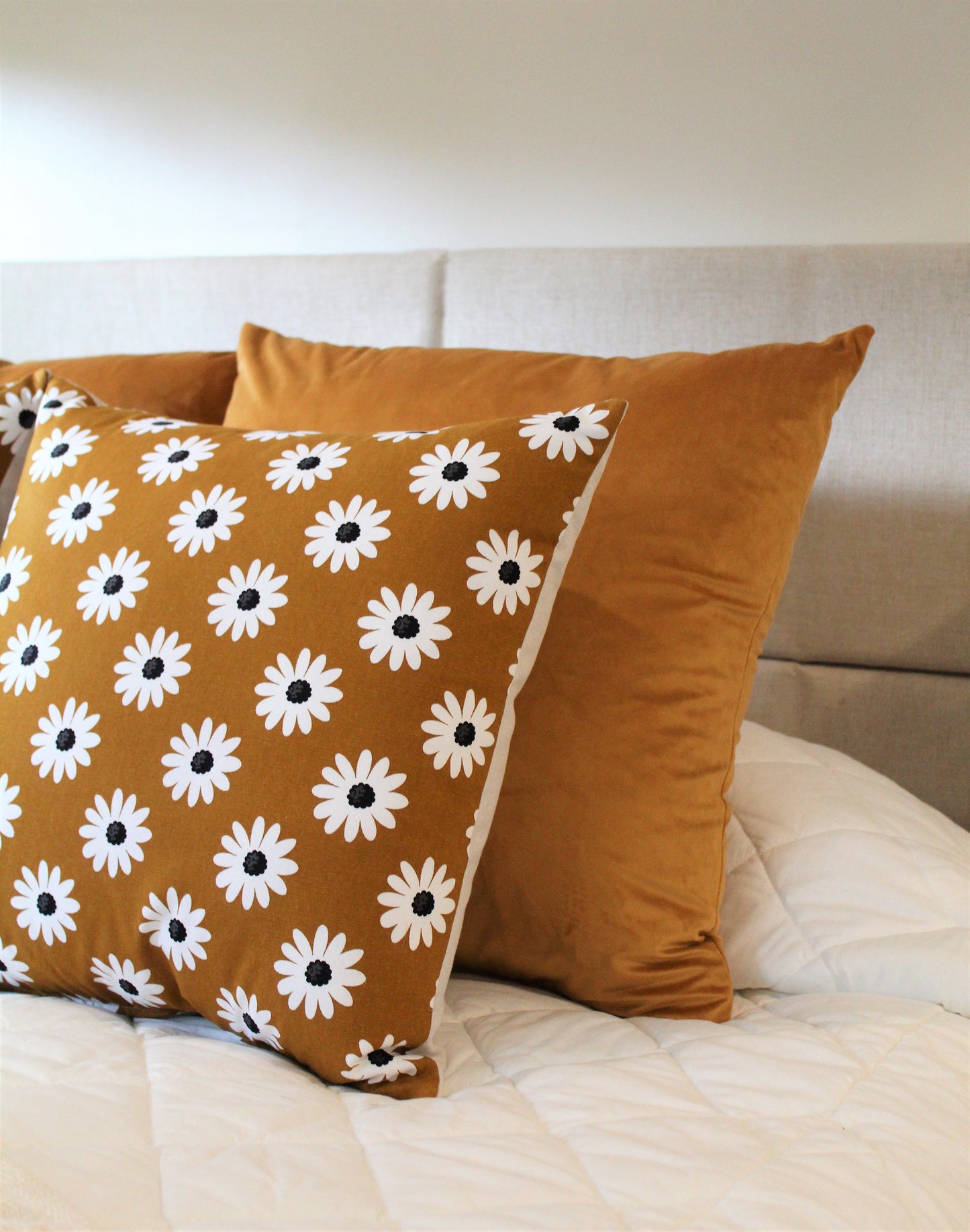 Dark Mustard Daisy Set - Cushion Bed Set