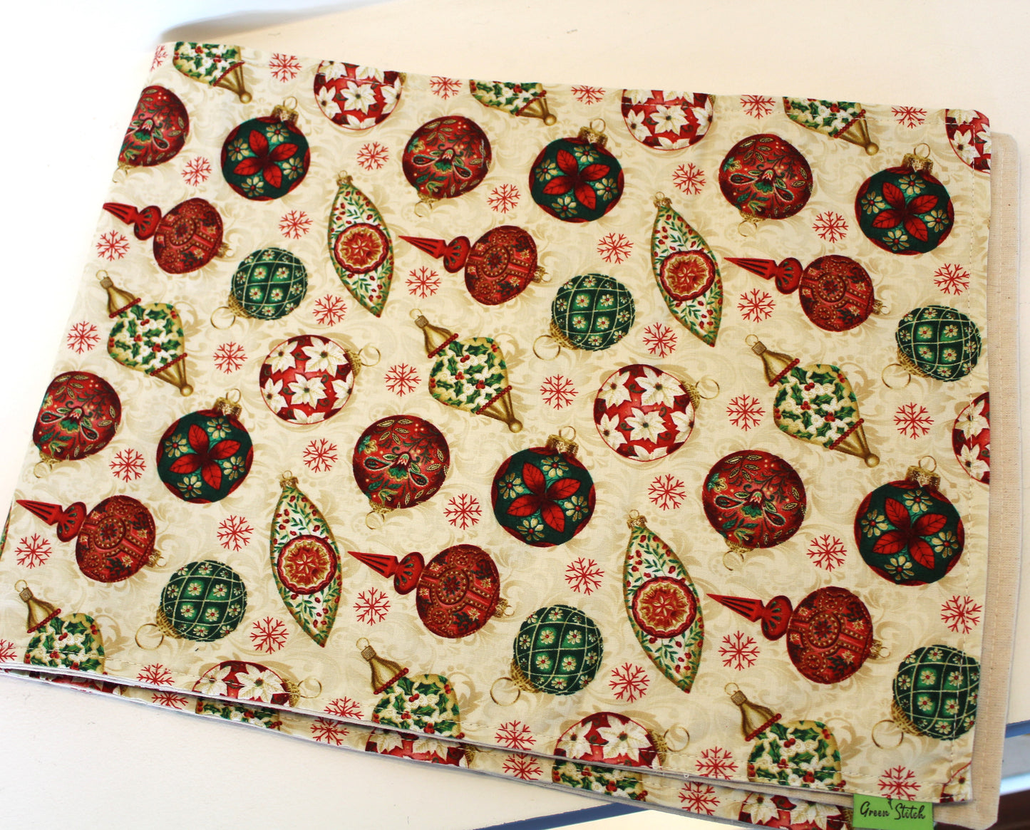 Classic Christmas- Christmas Table Runner