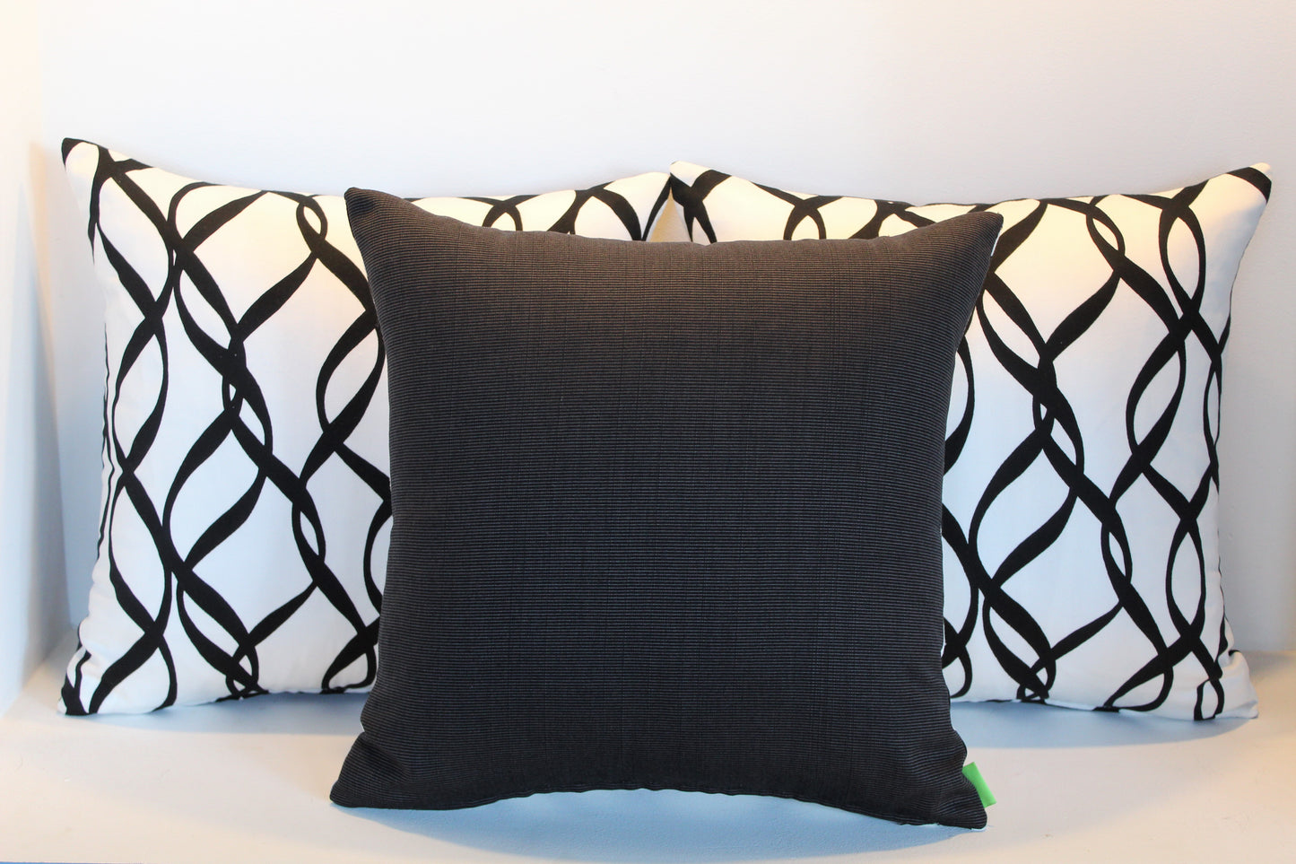 Black & White Spiral - Cushion Cover - 45cm x 45cm