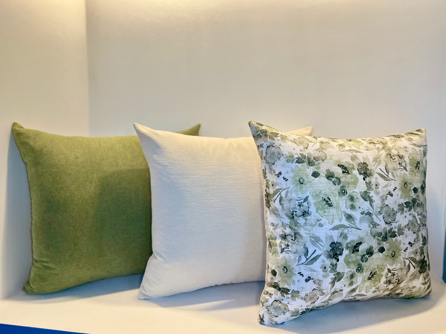 Green Flower Field Set - Cushion Cover Set