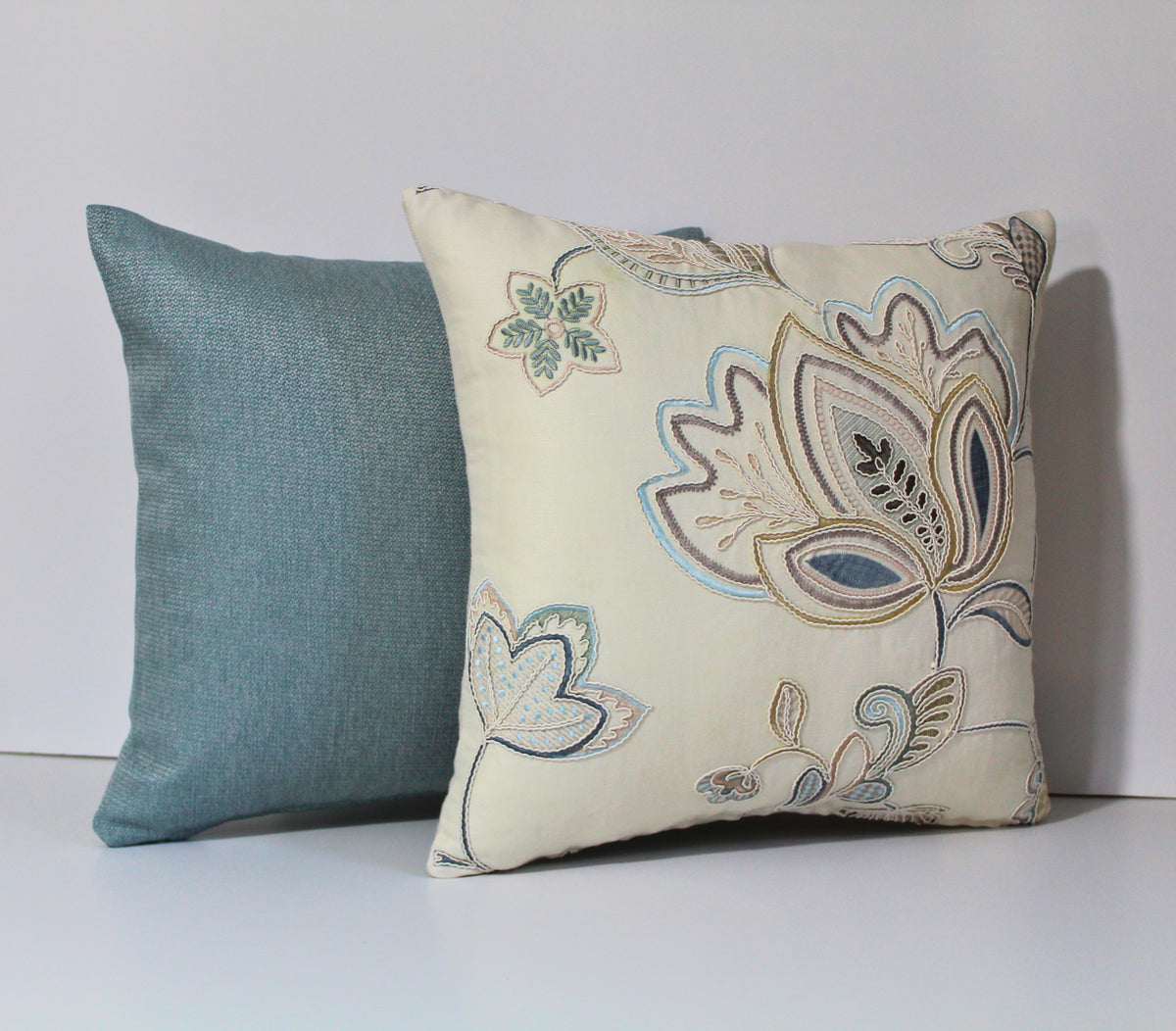 Bluebell Manor Set - Cushion Cover set