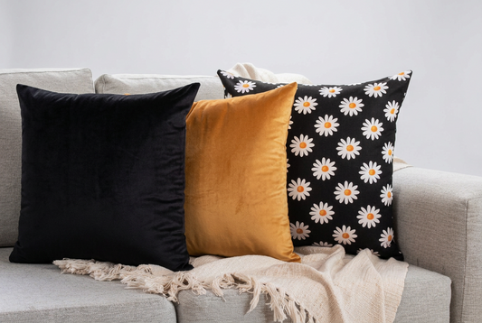Midnight Daisy Set - Cushion Cover Set