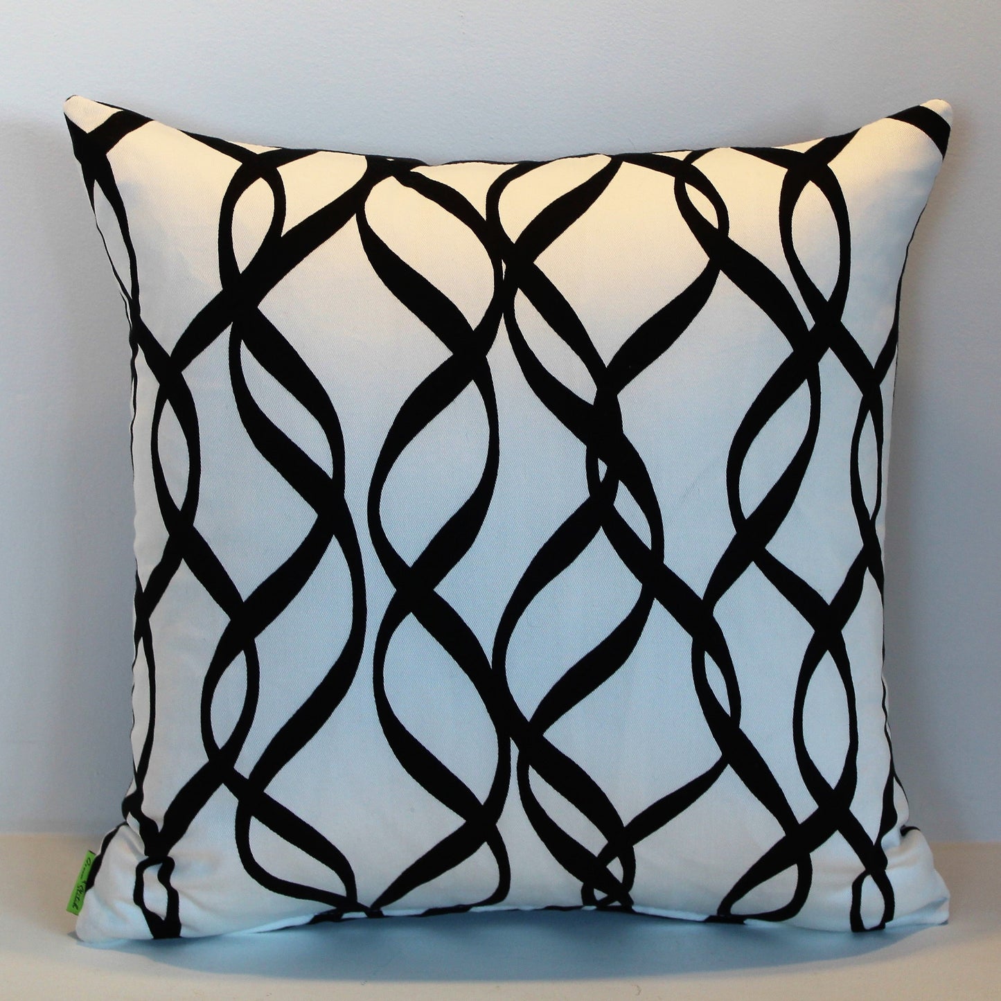 Black & White Spiral - Cushion Cover - 45cm x 45cm