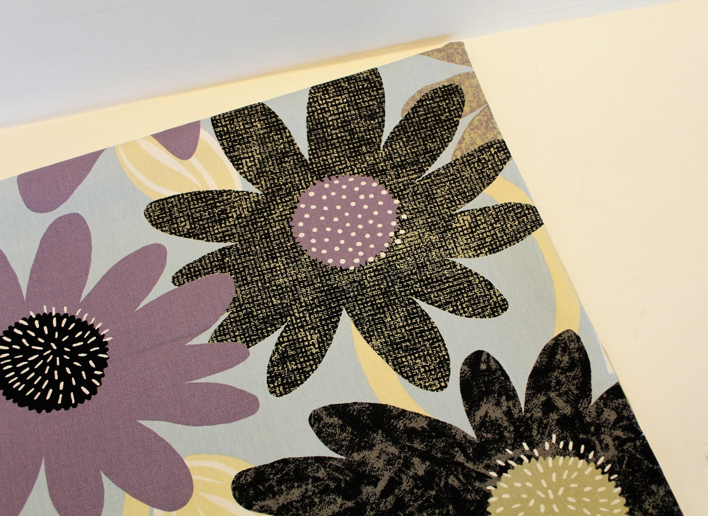 Anemone Flower - Cushion cover - 53cm x 43cm