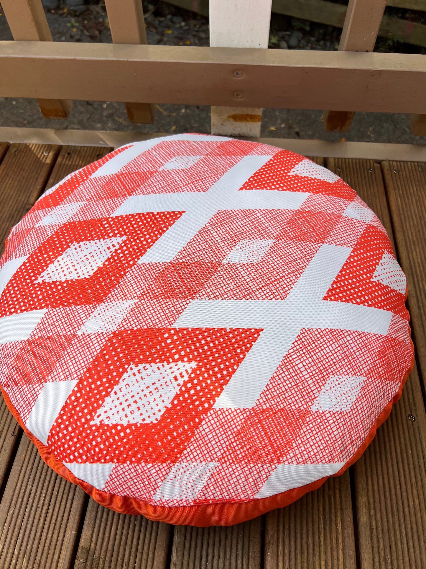 Orange Diamond - Round Floor Cushion