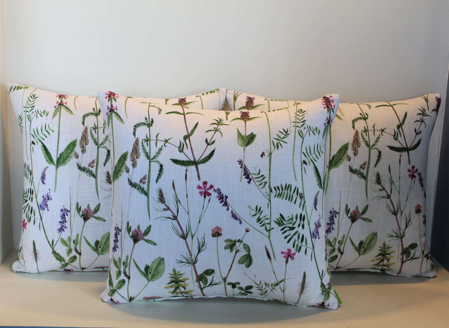 White Dainty Floral - Cushion Cover - 49cm x 45cm